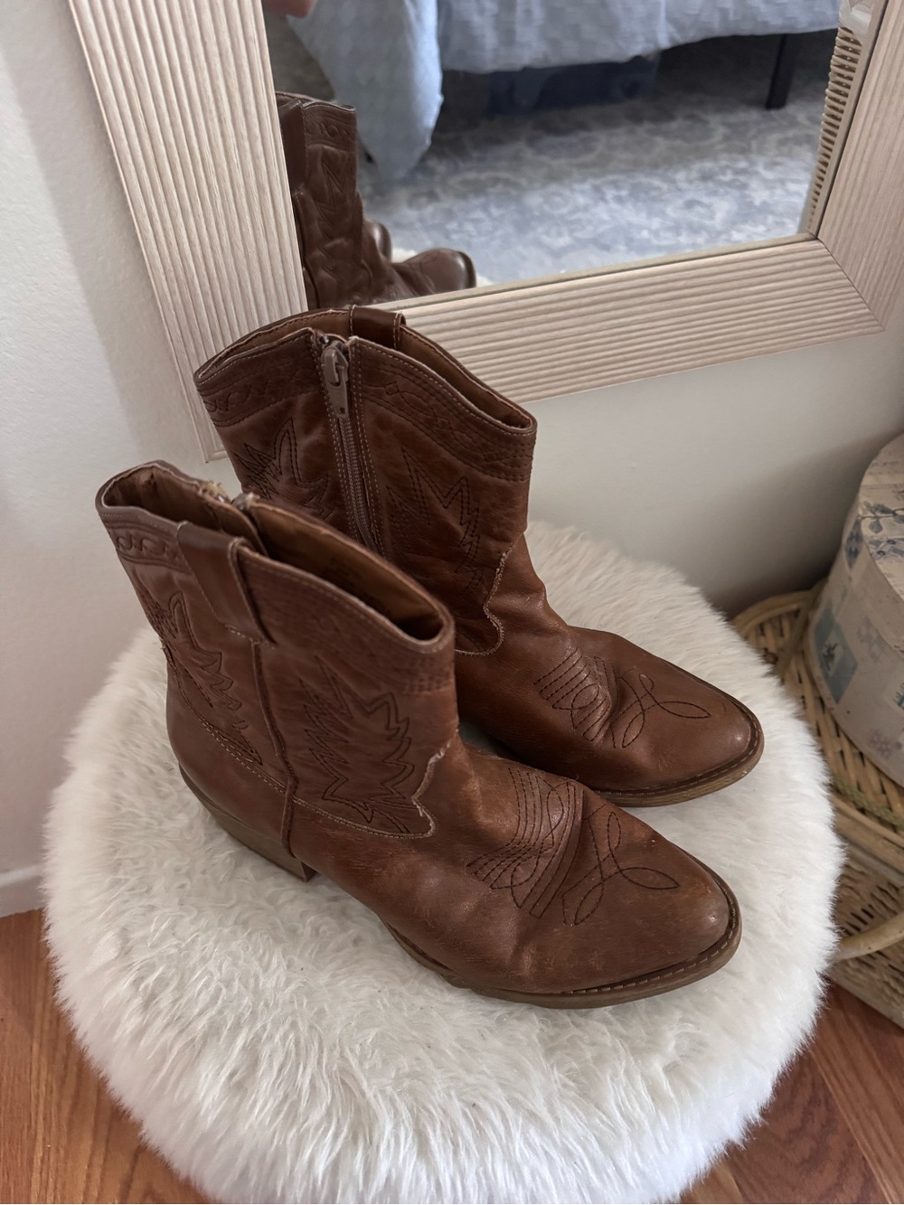 Cowgirl Boots Coconuts by Matisse